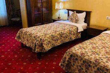 پانسیون Vila Royal