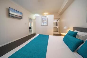 The Bay Apartments