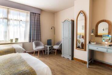 فندق صغير The Fleece Inn