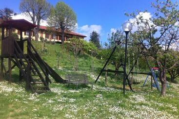 هتل Agriturismo Tre Tigli