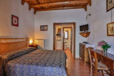هتل Masseria Casina Vitale