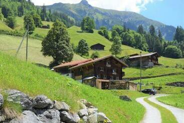 ペンション Berglodge Ascharina