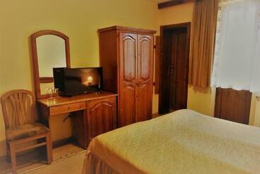 پانسیون Boyadjiyski Guest House