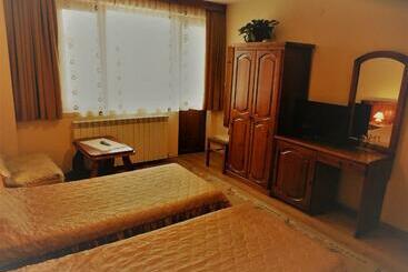 پانسیون Boyadjiyski Guest House