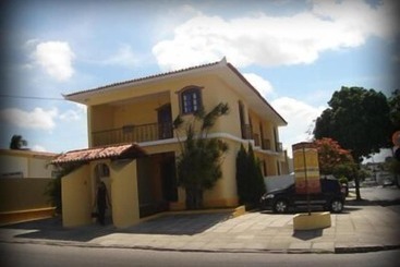 پانسیون Formosa Residence