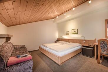پانسیون Gästehaus Gratz   Inklusive Eintritt In Die Alpentherme