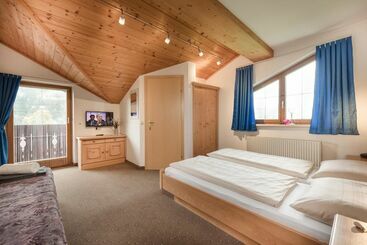 پانسیون Gästehaus Gratz   Inklusive Eintritt In Die Alpentherme