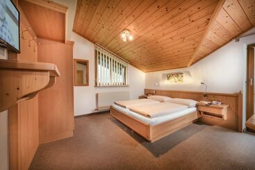 پانسیون Gästehaus Gratz   Inklusive Eintritt In Die Alpentherme