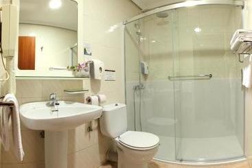 پانسیون Hostal Arotza