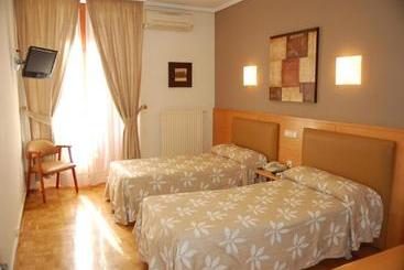پانسیون Hostal Arotza