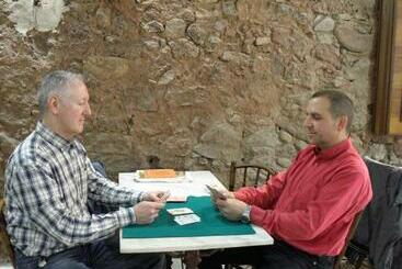 پانسیون Hostal Cal Pla