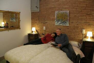پانسیون Hostal Cal Pla