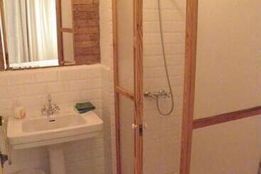 پانسیون Hostal Cal Pla
