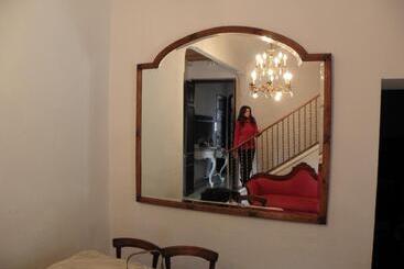 پانسیون Hostal Cal Pla