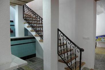 پانسیون Hostal Cal Pla