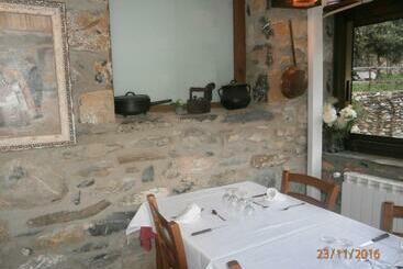 پانسیون Hostal El Forn