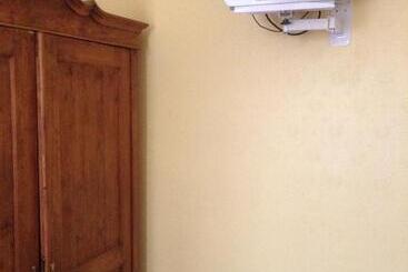 پانسیون Kastani Home Accommodation