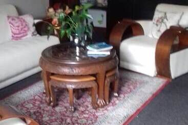پانسیون Mulligans Guest Lodge