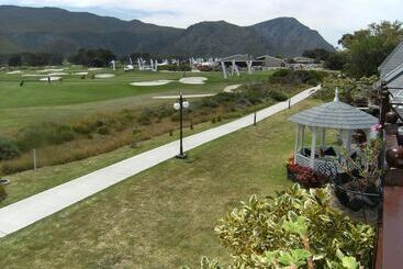 پانسیون Mulligans Guest Lodge