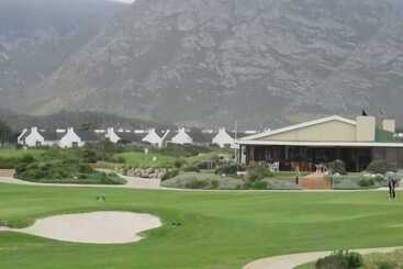 پانسیون Mulligans Guest Lodge
