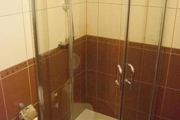 پانسیون Riia Villa