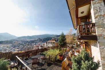 پانسیون Rodope Nook Guest House