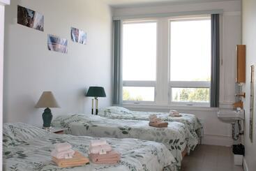 هاستل Auberge La Petite école De Forillon