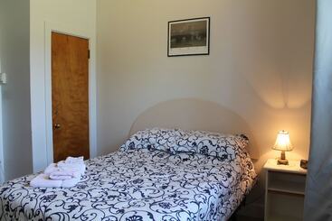هاستل Auberge La Petite école De Forillon