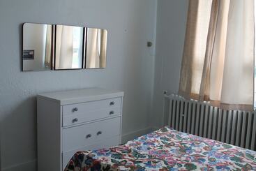 هاستل Auberge La Petite école De Forillon