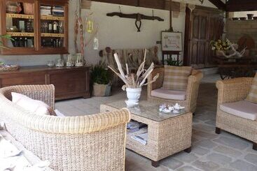 هتل Agriturismo La Rombaia