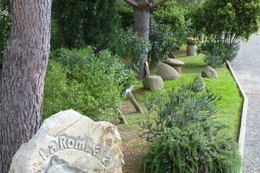 هتل Agriturismo La Rombaia