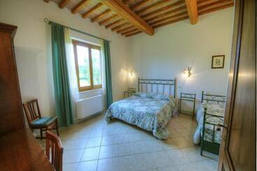 هتل Saturnia Pian Di Cataverna