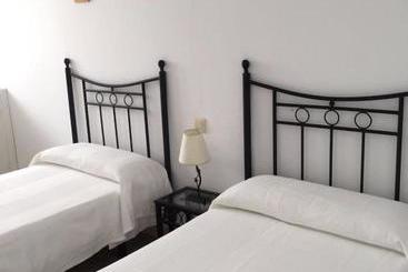 پانسیون Hostal Rios