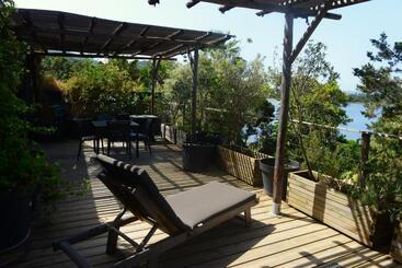 استراحتگاه Maranatha Résidence Avec Plage Privée, Piscine Chauffée