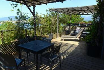 استراحتگاه Maranatha Résidence Avec Plage Privée, Piscine Chauffée