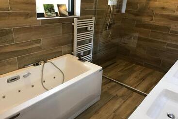استراحتگاه Maranatha Résidence Avec Plage Privée, Piscine Chauffée