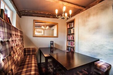هاستل Black Bull Inn, Moffat