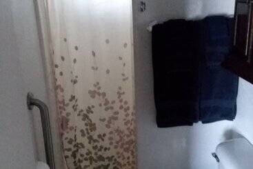 旅馆 Buona Sera Inn