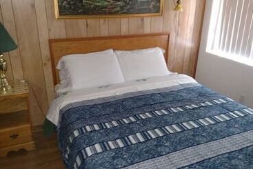 旅馆 Buona Sera Inn