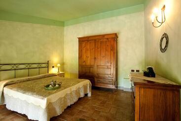 هتل Agriturismo Borgo Vigna Vecchia