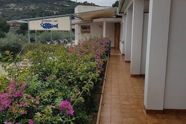 هتل Hostal Ondina