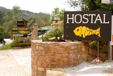 هتل Hostal Ondina