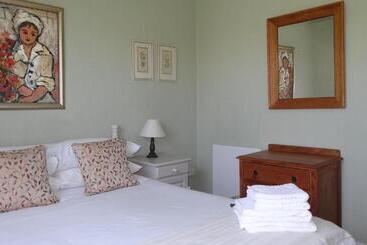 پانسیون Braeview Guest House
