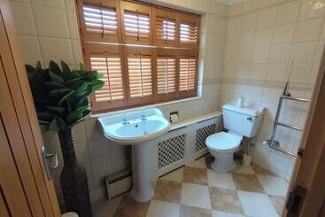 پانسیون Richmond Lane Guest House Aa Accredited