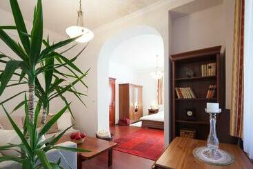 پانسیون Villa Cecile