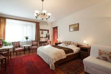 پانسیون Villa Cecile