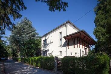 پانسیون Villa Cecile