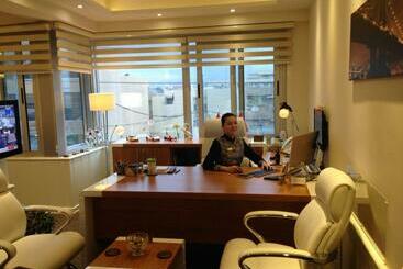 Hayali Suites
