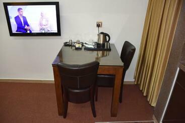 Hayali Suites