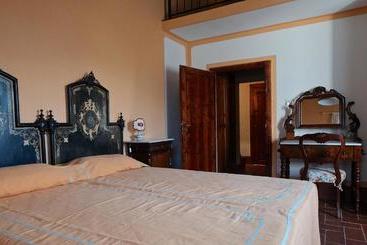 هتل Agriturismo Il Ponticello